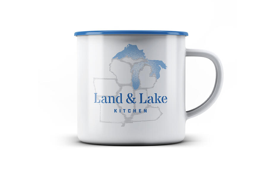 Land &amp; Lake Kitchen 01